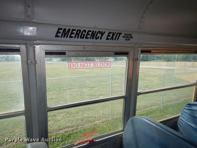 image for item DM3142 2006 Freightliner Thomas  school bus
