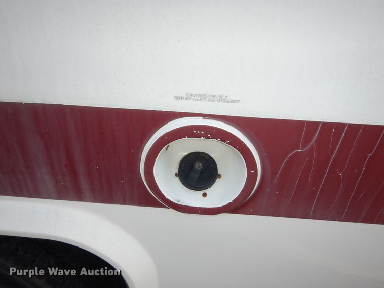 image for item DM3149 2006 Ford E450 Super Duty  shuttle bus