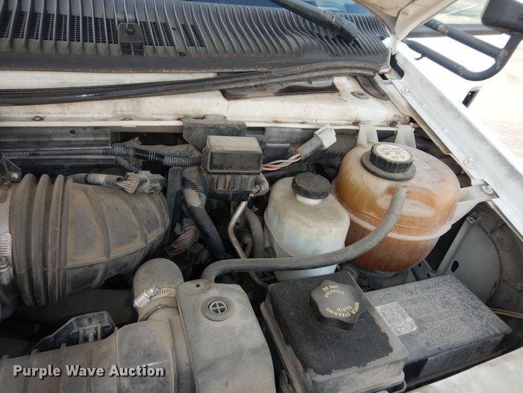 image for item DM3149 2006 Ford E450 Super Duty  shuttle bus