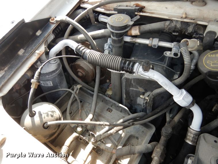 image for item DM3149 2006 Ford E450 Super Duty  shuttle bus