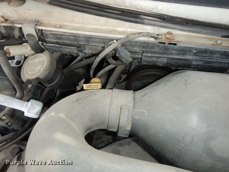 image for item DM3149 2006 Ford E450 Super Duty  shuttle bus