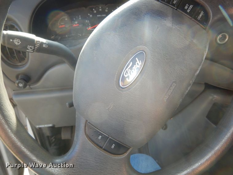 image for item DM3152 2006 Ford E450  office van