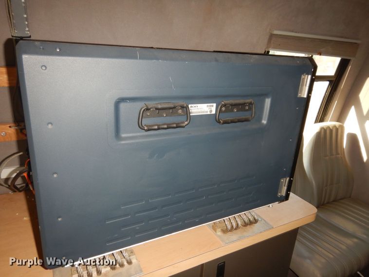 image for item DM3152 2006 Ford E450  office van