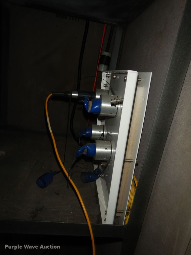 image for item DM3152 2006 Ford E450  office van