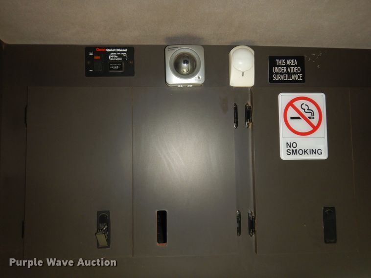 image for item DM3152 2006 Ford E450  office van