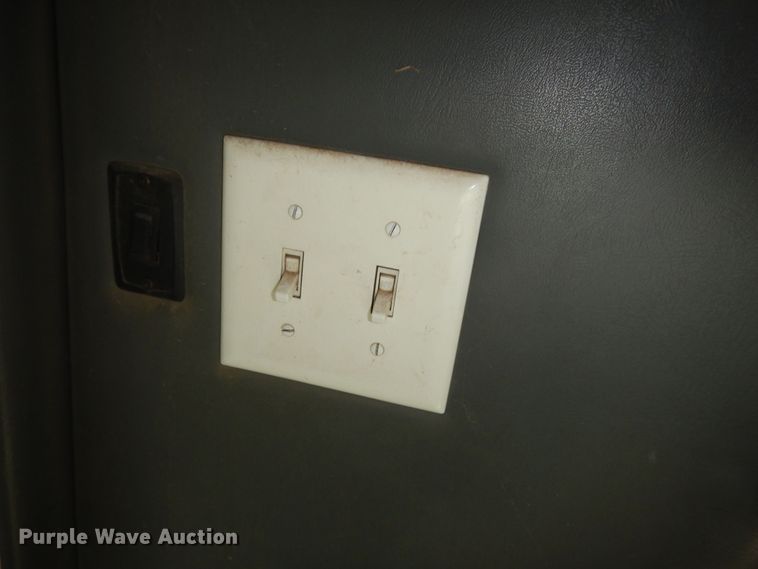 image for item DM3152 2006 Ford E450  office van