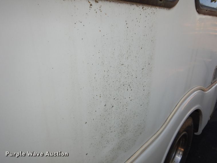 image for item DM3152 2006 Ford E450  office van