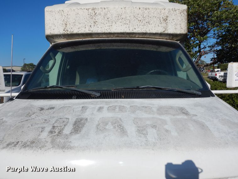 image for item DM3152 2006 Ford E450  office van