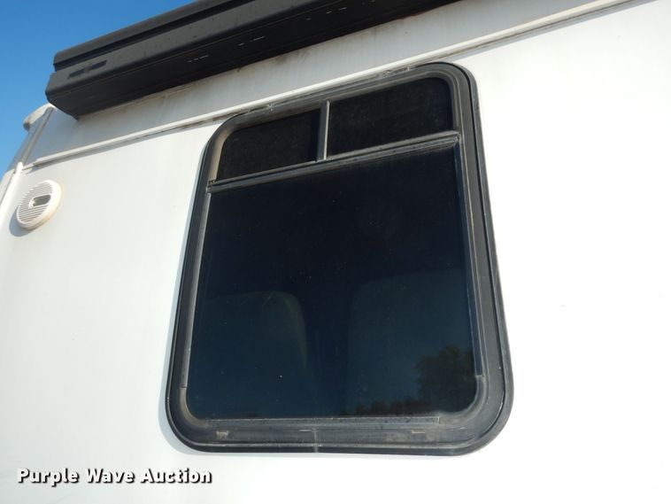 image for item DM3152 2006 Ford E450  office van