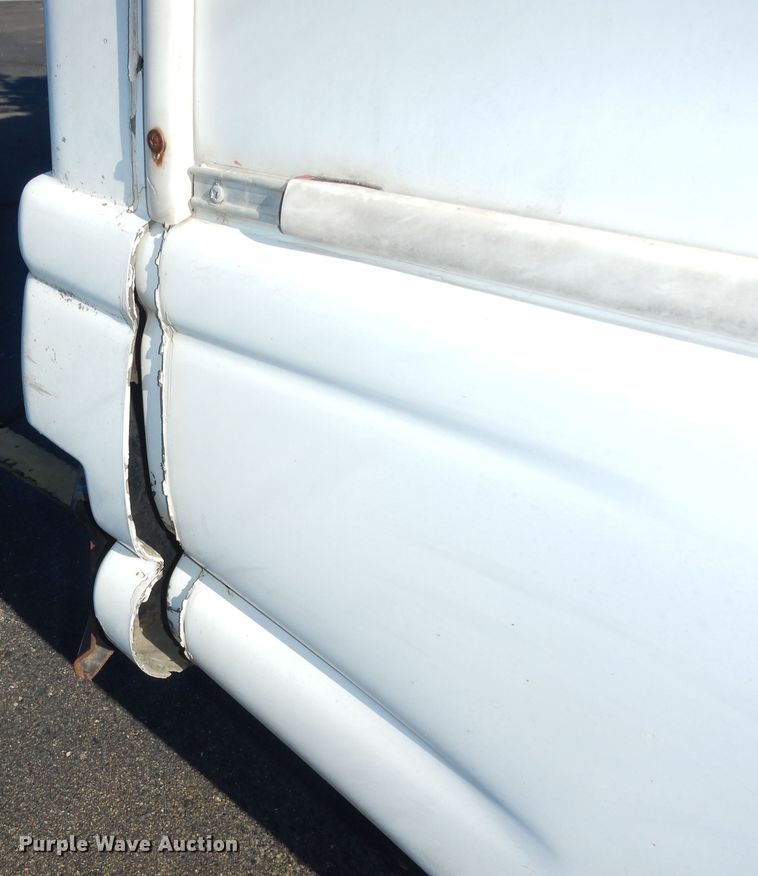 image for item DM3152 2006 Ford E450  office van