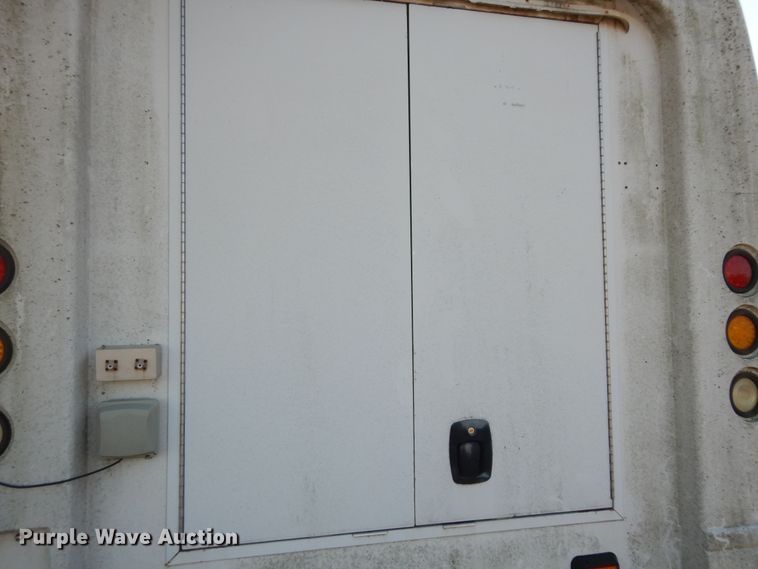 image for item DM3152 2006 Ford E450  office van