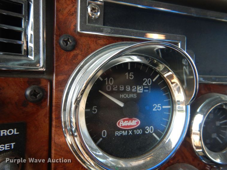 image for item DO1564 2004 Peterbilt 330  satelite broadcasting truck