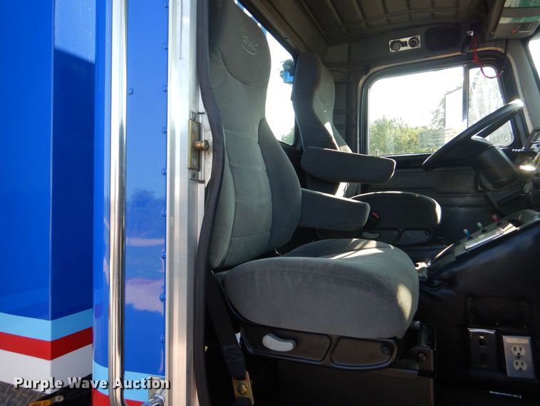 image for item DO1564 2004 Peterbilt 330  satelite broadcasting truck