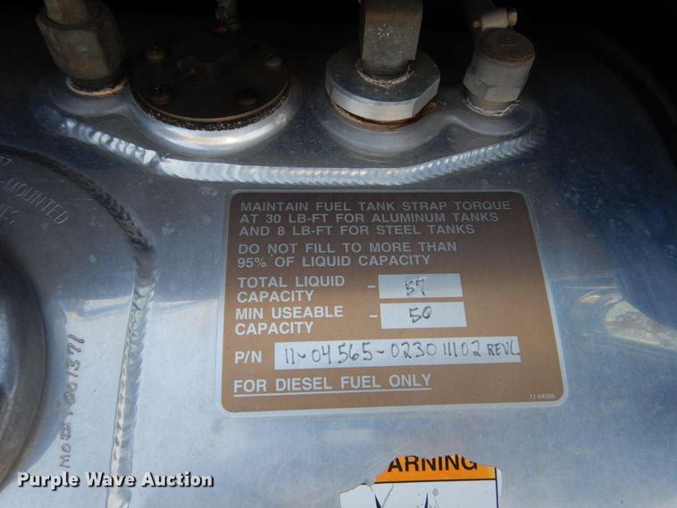 image for item DO1564 2004 Peterbilt 330  satelite broadcasting truck