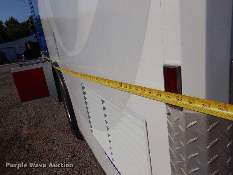 image for item DO1564 2004 Peterbilt 330  satelite broadcasting truck