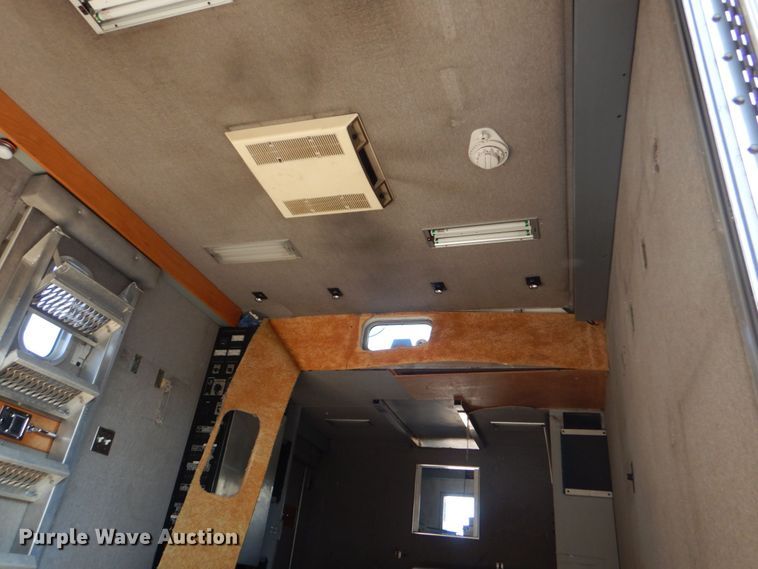 image for item DO1564 2004 Peterbilt 330  satelite broadcasting truck