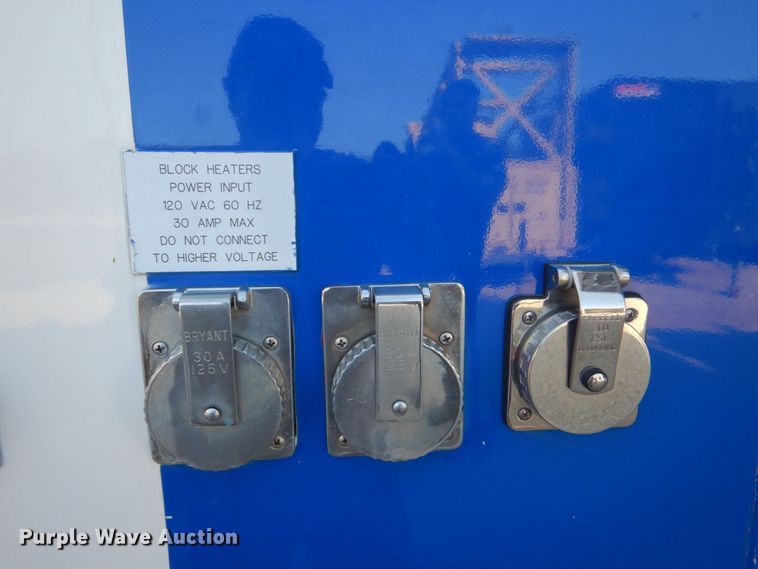 image for item DO1564 2004 Peterbilt 330  satelite broadcasting truck