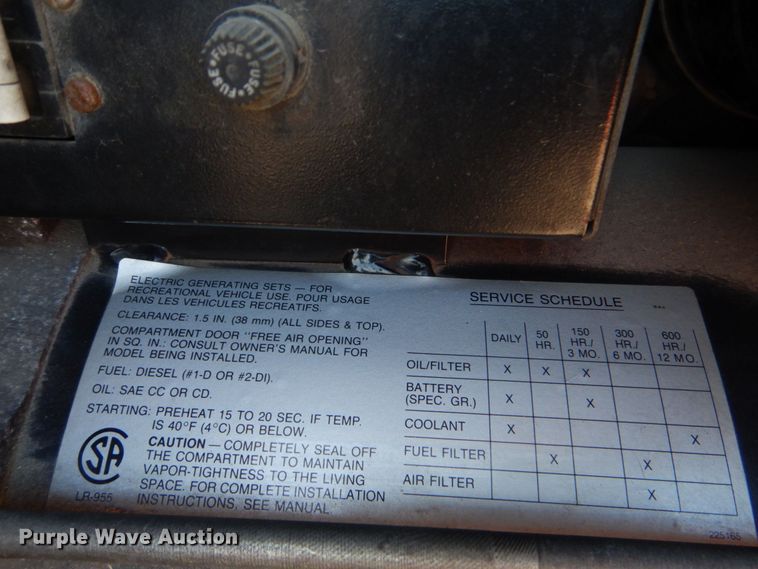 image for item DO1564 2004 Peterbilt 330  satelite broadcasting truck