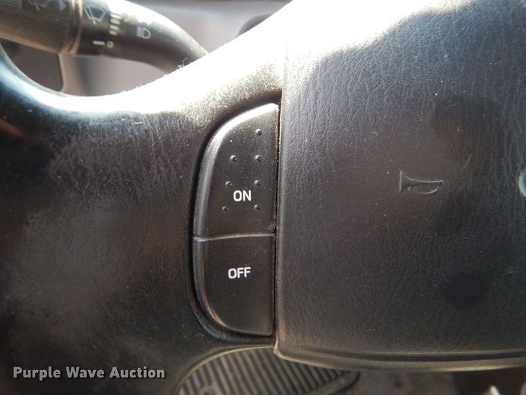 image for item DO1568 2000 Ford F350 Super Duty  ambulance