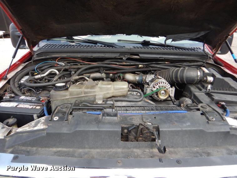 image for item DO1568 2000 Ford F350 Super Duty  ambulance