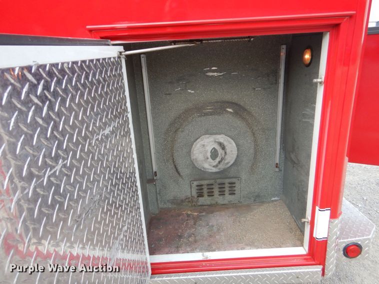 image for item DO1568 2000 Ford F350 Super Duty  ambulance