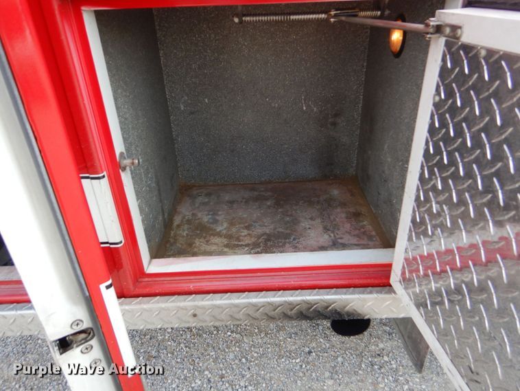 image for item DO1568 2000 Ford F350 Super Duty  ambulance