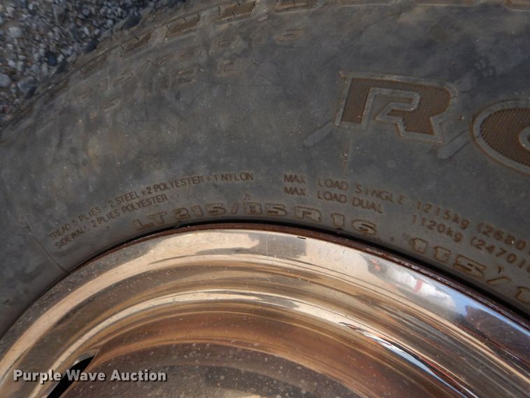 image for item DO1568 2000 Ford F350 Super Duty  ambulance