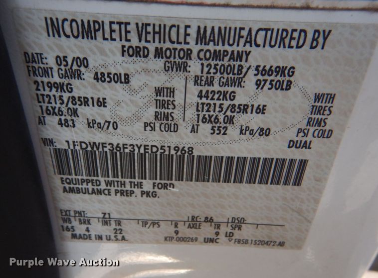 image for item DO1568 2000 Ford F350 Super Duty  ambulance