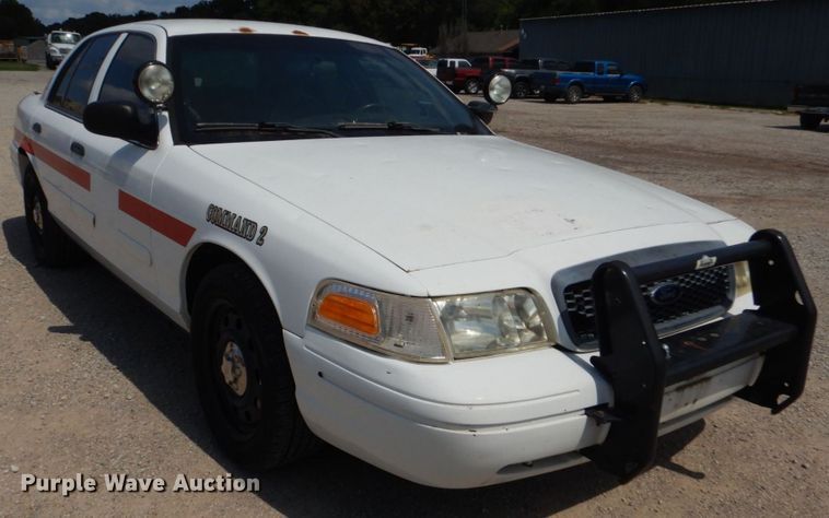 image for item DO1569 2006 Ford Crown Victoria Police Interceptor