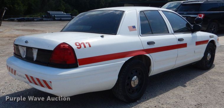 image for item DO1569 2006 Ford Crown Victoria Police Interceptor