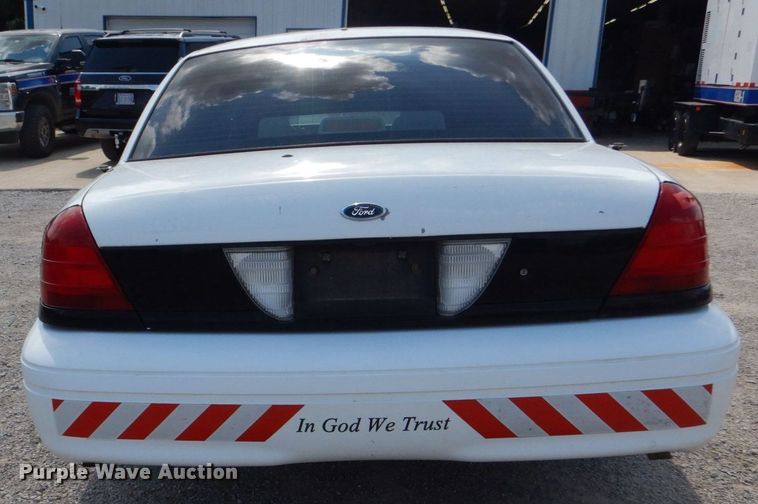 image for item DO1569 2006 Ford Crown Victoria Police Interceptor