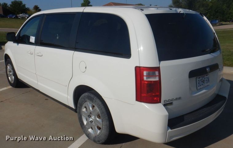 image for item DP0325 2010 Dodge Grand Caravan SE  van