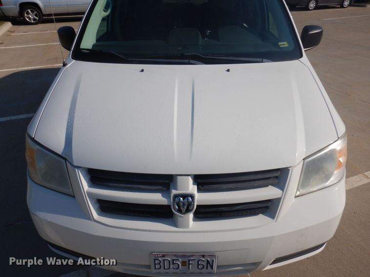 image for item DP0325 2010 Dodge Grand Caravan SE  van
