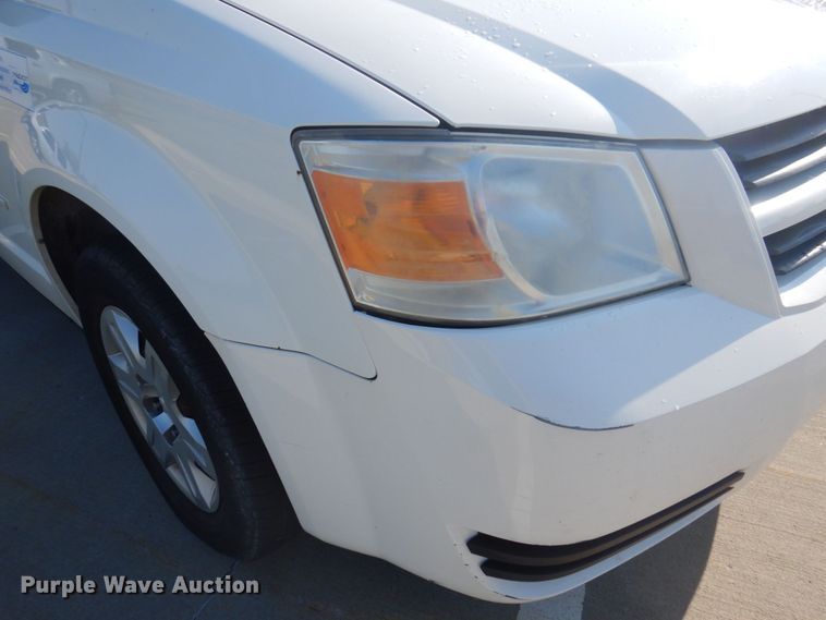 image for item DP0325 2010 Dodge Grand Caravan SE  van