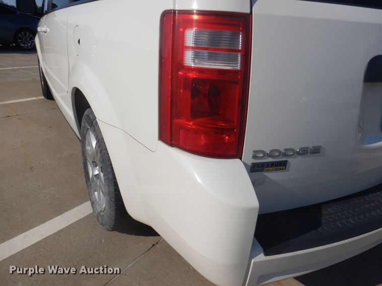 image for item DP0325 2010 Dodge Grand Caravan SE  van