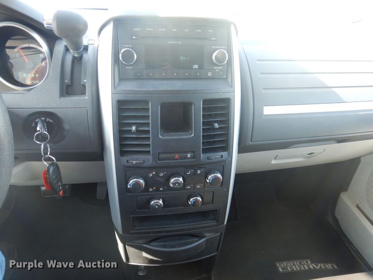 image for item DP0325 2010 Dodge Grand Caravan SE  van