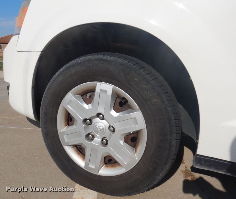 image for item DP0325 2010 Dodge Grand Caravan SE  van