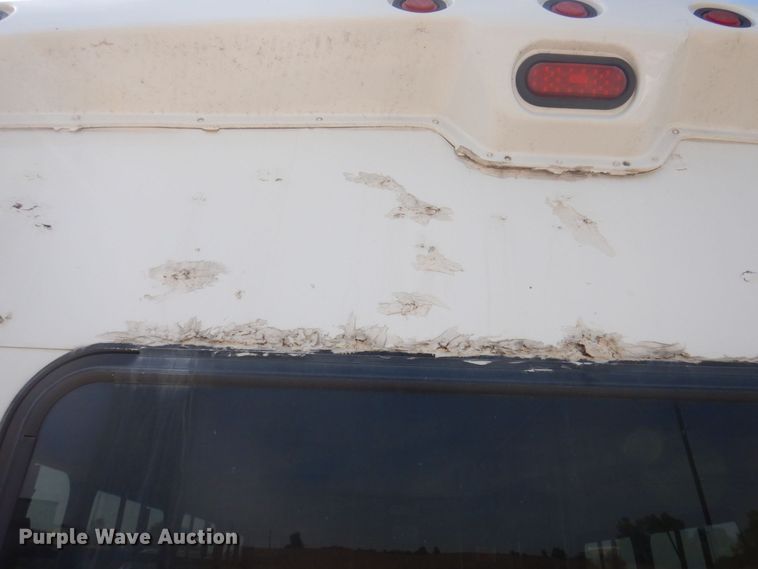 image for item DP0326 2008 Ford E450 Super Duty  shuttle bus