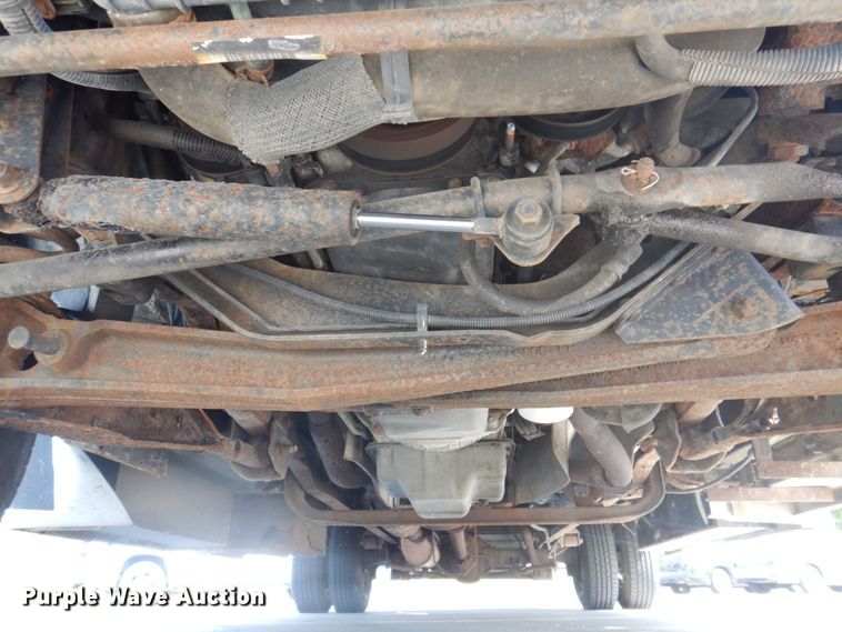 image for item DP0326 2008 Ford E450 Super Duty  shuttle bus