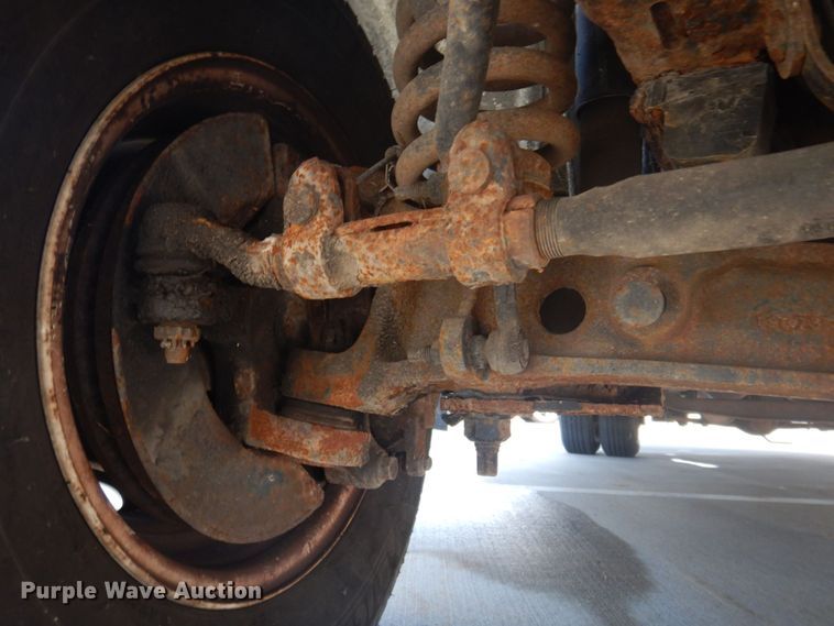 image for item DP0326 2008 Ford E450 Super Duty  shuttle bus