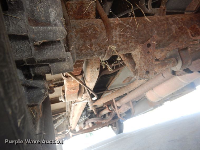 image for item DP0326 2008 Ford E450 Super Duty  shuttle bus