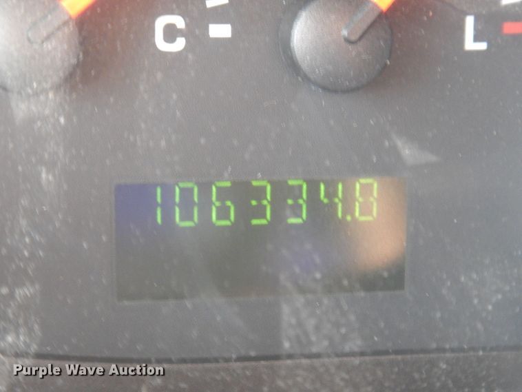 image for item DP0326 2008 Ford E450 Super Duty  shuttle bus