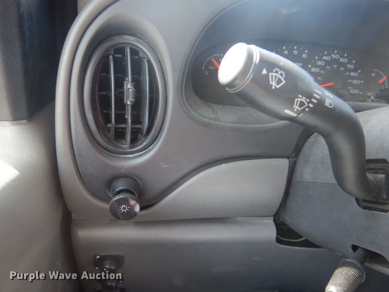 image for item DP0326 2008 Ford E450 Super Duty  shuttle bus