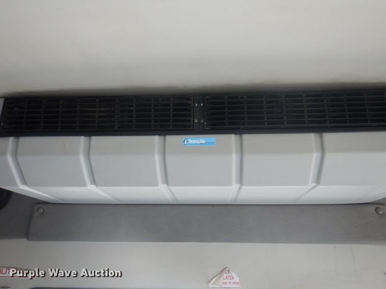 image for item DP0326 2008 Ford E450 Super Duty  shuttle bus