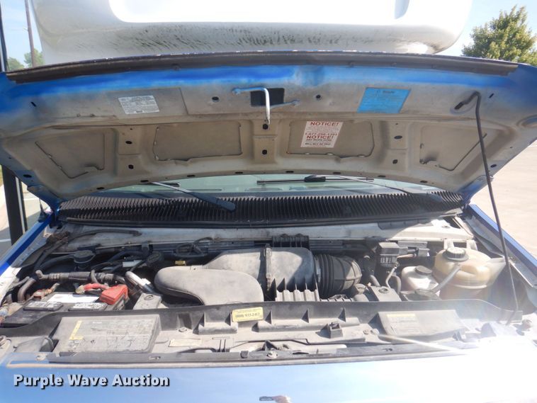 image for item DP0326 2008 Ford E450 Super Duty  shuttle bus