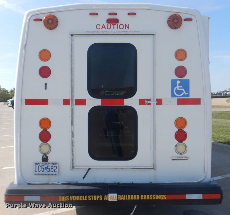 image for item DP0328 2011 Ford E450 Super Duty  shuttle bus