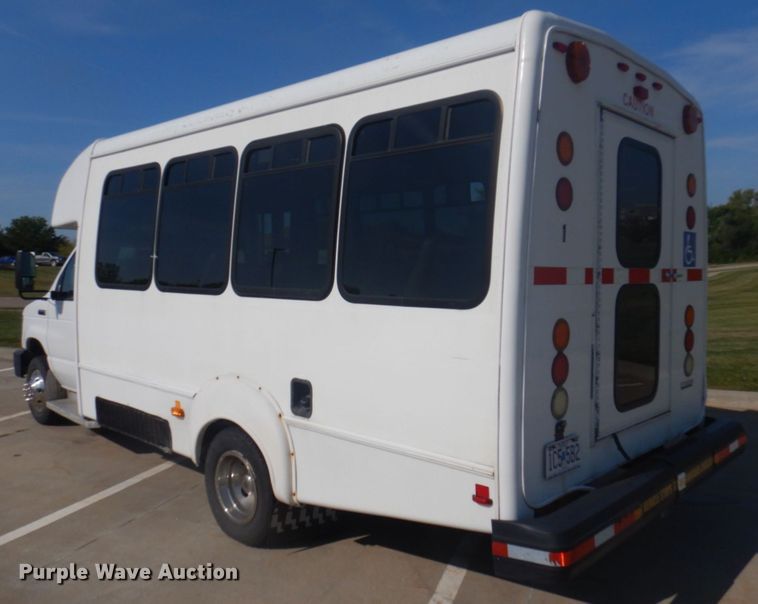 image for item DP0328 2011 Ford E450 Super Duty  shuttle bus