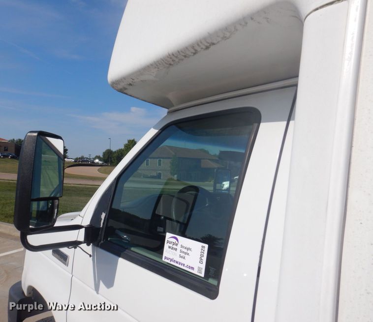 image for item DP0328 2011 Ford E450 Super Duty  shuttle bus