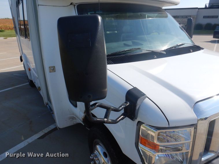 image for item DP0328 2011 Ford E450 Super Duty  shuttle bus