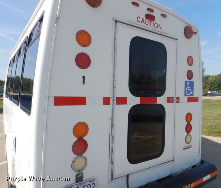 image for item DP0328 2011 Ford E450 Super Duty  shuttle bus